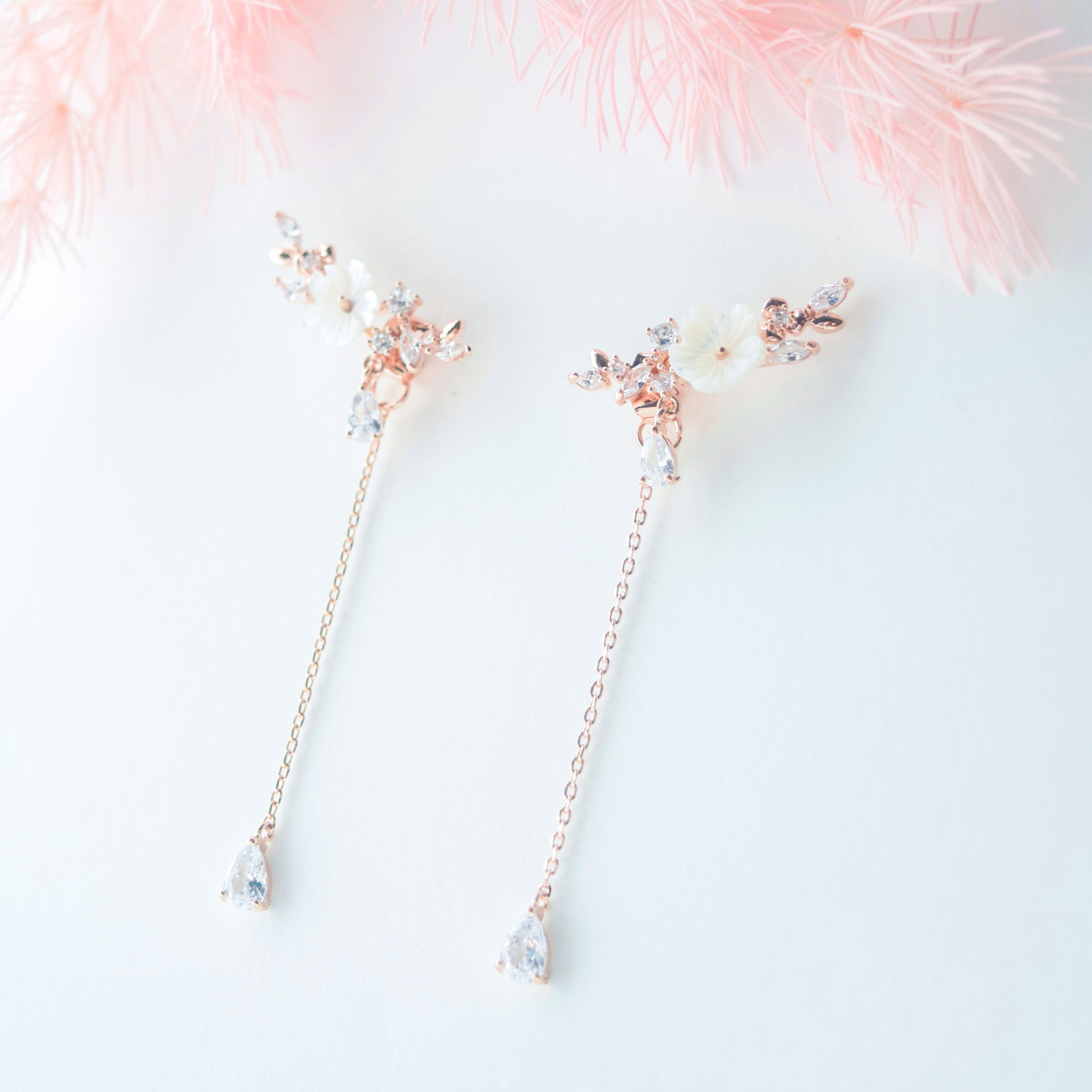 Made in Korea Earrings Korean Anting Cubic Zirconia Bride Bridal Dinner 925 Sterling Silver Fashion Costume Jewellery Online Malaysia Shopping Trendy No Piercing Special Perfect Gift From Heart For Your Loved One Accessory Gift for her Rose Gold Korea Made Earrings Korean Jewellery Jewelry Local Brand in Malaysia Cubic Zirconia Dainty Delicate Minimalist Jewellery Jewelry Bride Clip On Earrings Silver Christmas Gift Set Xmas Silver snowman wreath candy cane present gift for her gift ideas 2 way earrings