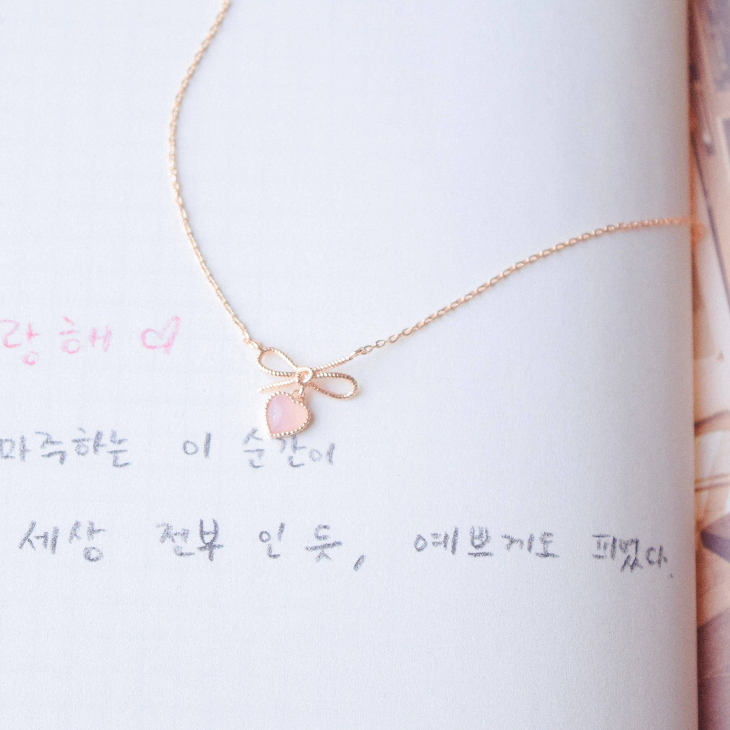 Rose Gold Made in Korea Necklace Korean Rantai Leher Cubic Zirconia Bride Bridal Dinner Rhodium Plated Accessory Fashion Fancy Stylish Jewellery Online Malaysia Shopping Trendy Accessories Daily Wear Jewelry Dainty Minimalist Delicate Special Perfect Gift From Heart For Your Loved One