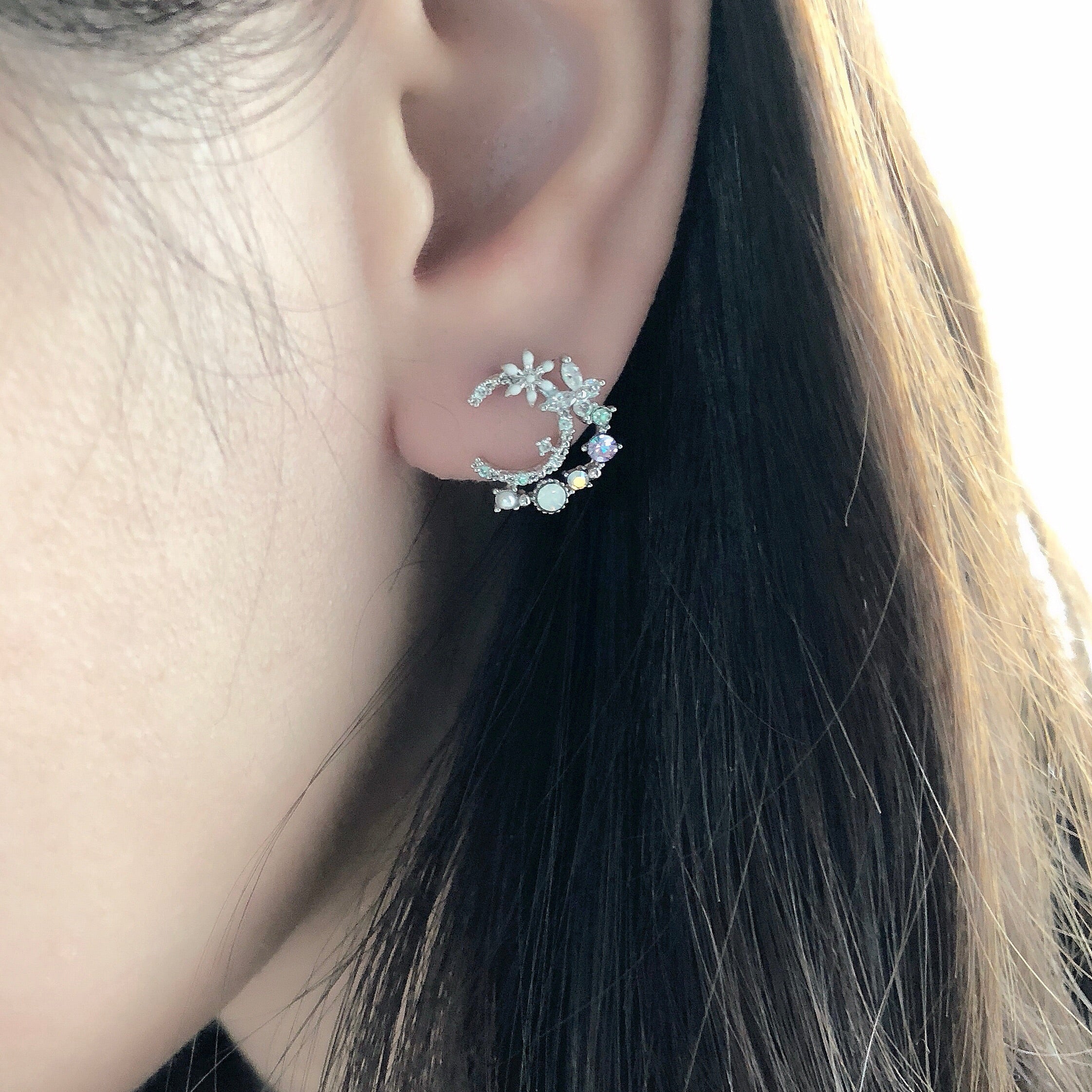 korean earrings bracelet jewellery Malaysia necklace korean jewellery rings earrings malaysia korean style earrings malaysia jewellery jewelry jewellery accessories hypoallergenic earrings ear cuff huggies silver necklace made in korea jewelry fashion jewellery malaysia earrings online shop malaysia Gift idea Gift for her Made in Korea Cubic Zirconia 925 Sterling Silver No Piercing Jewelry Dainty Minimalist Bestie anting subang clip on 925 silver gf gift local Dainty Daily wear Gift Set aurelia atelier