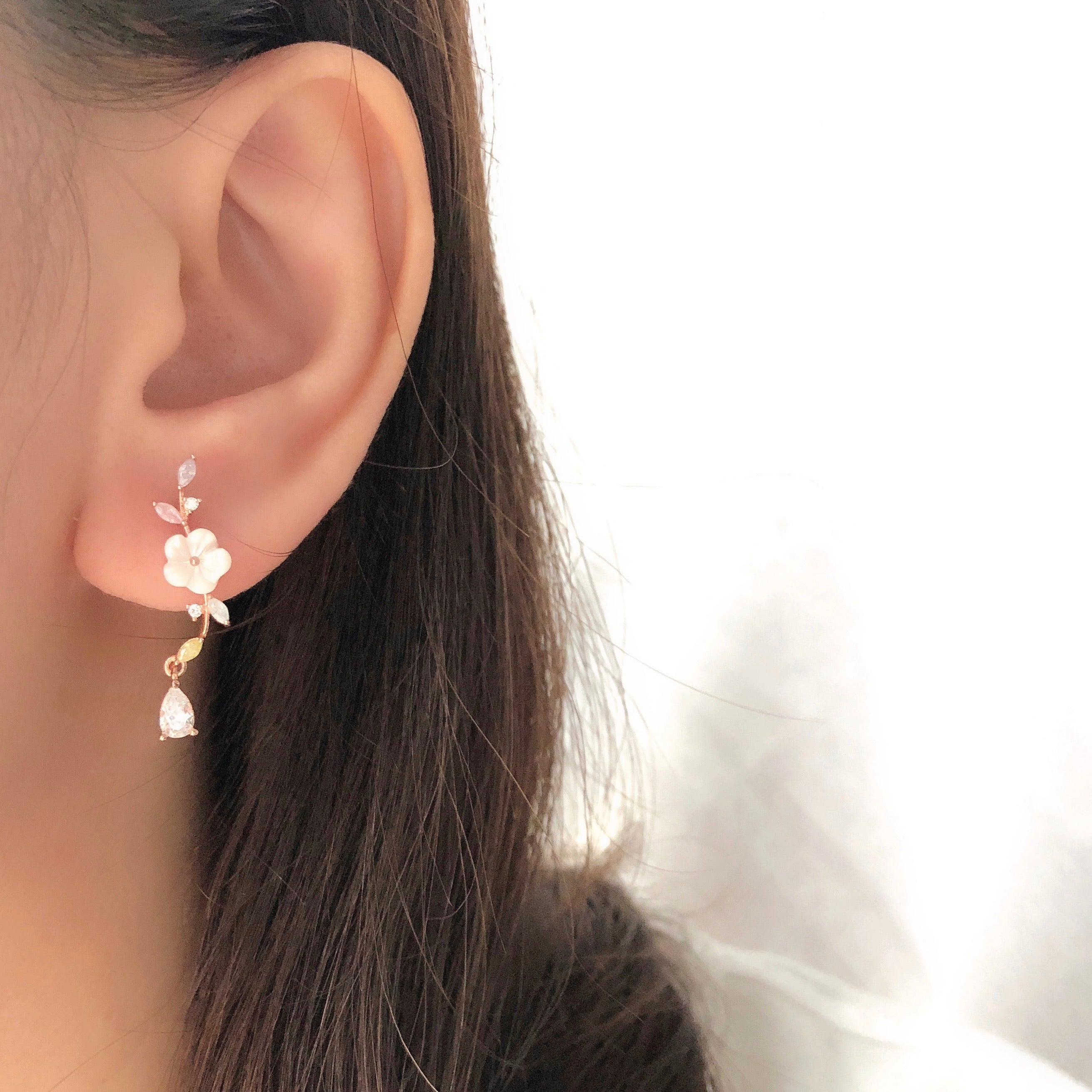 korean earrings bracelet jewellery Malaysia necklace korean jewellery rings earrings malaysia korean style earrings malaysia jewellery jewelry jewellery accessories hypoallergenic earrings ear cuff huggies silver necklace made in korea jewelry fashion jewellery malaysia earrings online shop malaysia Gift idea Gift for her Made in Korea Cubic Zirconia 925 Sterling Silver No Piercing Jewelry Dainty Minimalist Bestie anting subang clip on 925 silver gf gift local Dainty Daily wear Gift Set aurelia atelier