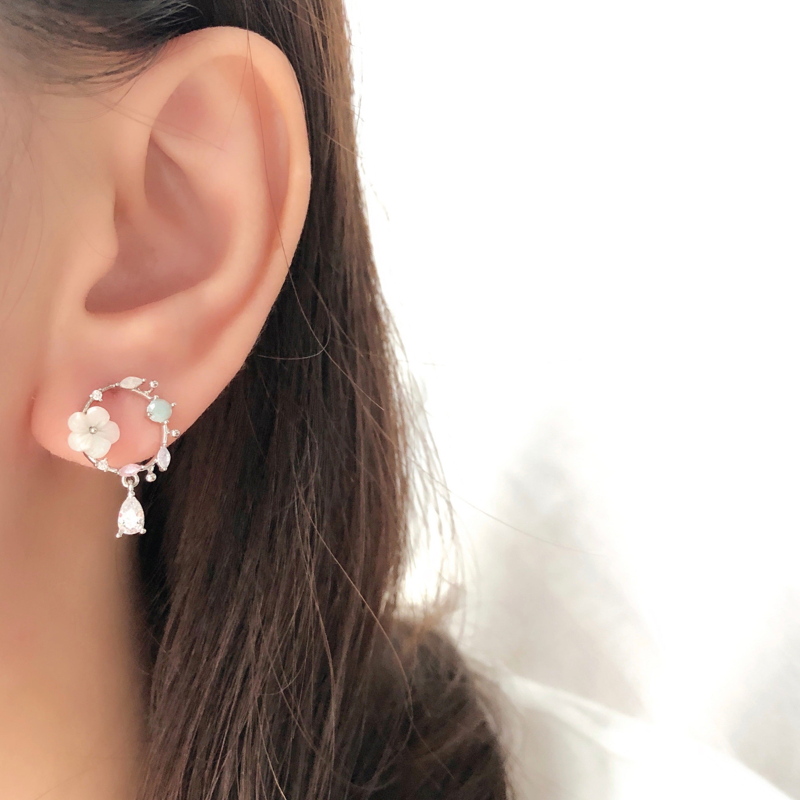 korean earrings bracelet jewellery Malaysia necklace korean jewellery rings earrings malaysia korean style earrings malaysia jewellery jewelry jewellery accessories hypoallergenic earrings ear cuff huggies silver necklace made in korea jewelry fashion jewellery malaysia earrings online shop malaysia Gift idea Gift for her Made in Korea Cubic Zirconia 925 Sterling Silver No Piercing Jewelry Dainty Minimalist Bestie anting subang clip on 925 silver gf gift local Dainty Daily wear Gift Set aurelia atelier