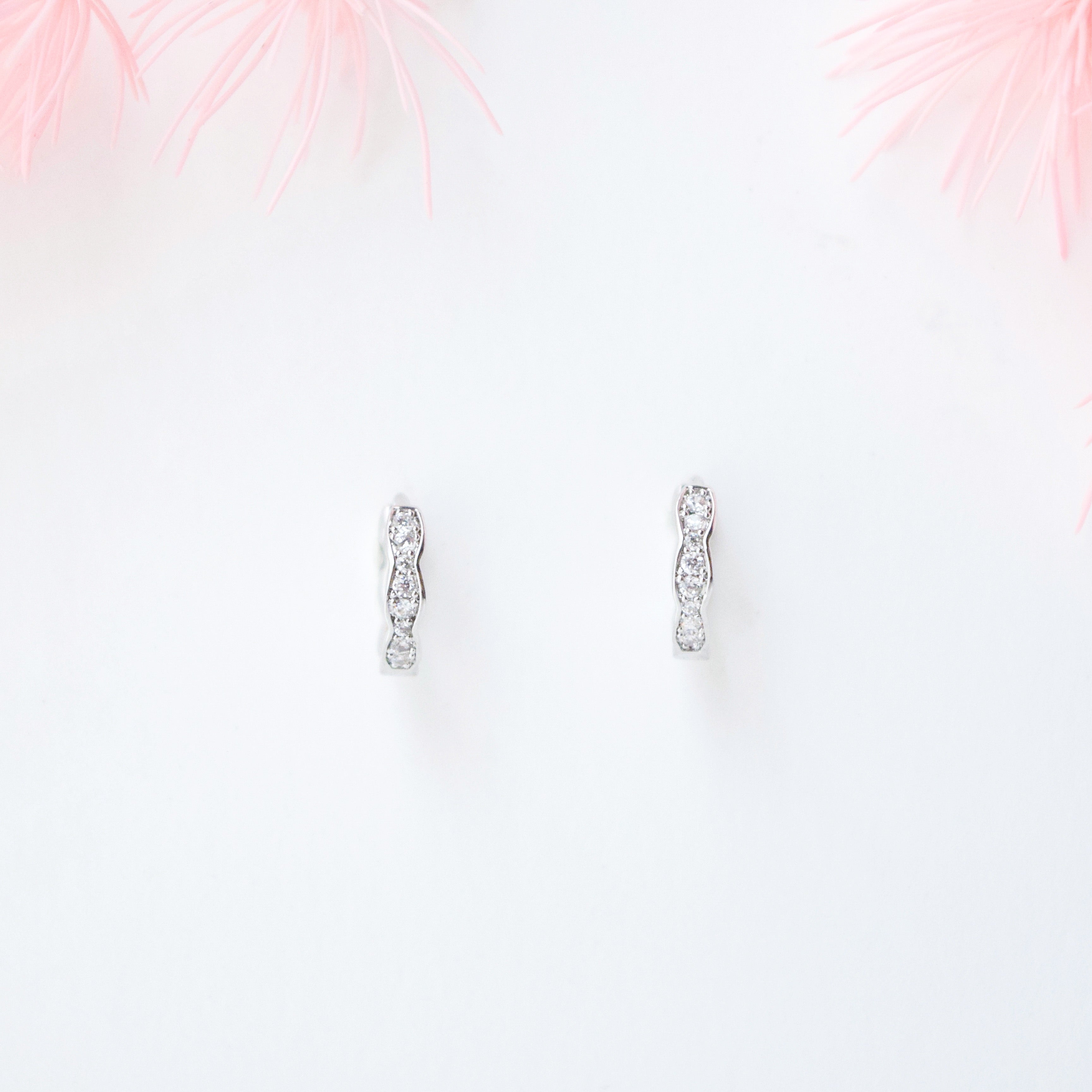 korean earrings bracelet jewellery Malaysia necklace korean jewellery rings earrings malaysia korean style earrings jewellery accessories hypoallergenic earrings ear cuff huggies silver necklace made in korea jewelry fashion jewellery malaysia earrings online shop malaysia Gift idea Gift for her Made in Korea Cubic Zirconia 925 Sterling Silver No Piercing Dainty Minimalist Daily wear Bestie Korean Anting Cincin Clip on 韩国耳环 韩国发饰 韩国饰品 hypoallergenic birthday gift set bridesmaid aurelia atelier
