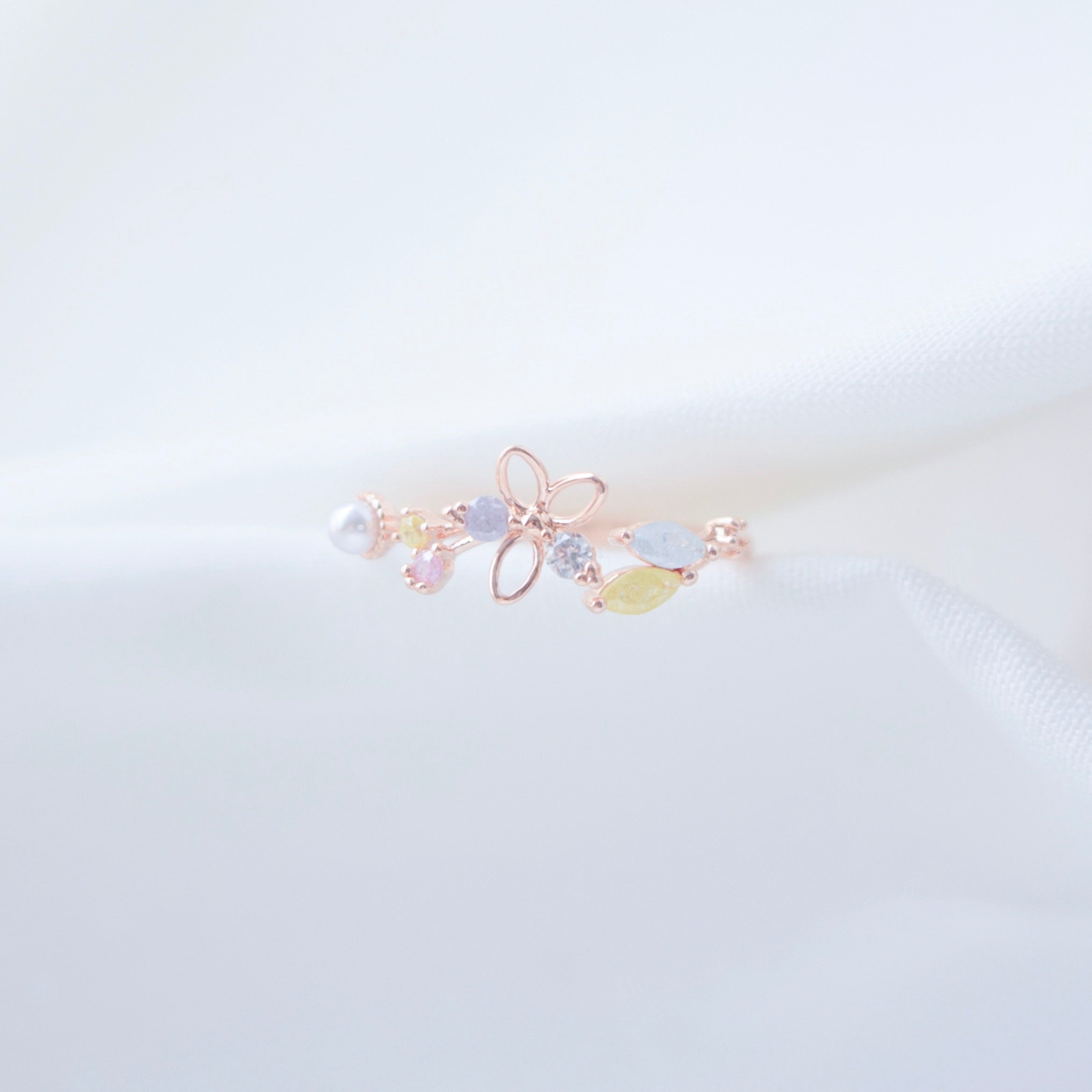 korean earrings bracelet jewellery Malaysia necklace korean jewellery rings earrings malaysia korean style earrings malaysia jewellery jewelry jewellery accessories hypoallergenic earrings ear cuff huggies silver necklace made in korea jewelry fashion jewellery malaysia earrings online shop malaysia Gift idea Gift for her Made in Korea Cubic Zirconia 925 Sterling Silver No Piercing Jewelry Dainty Minimalist Bestie anting subang clip on 925 silver gf gift local brand Dainty Daily wear Gift Set Shopping